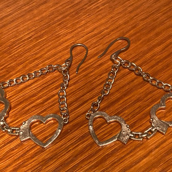 Criminal Undercover BTS Inspired Heart Handcuff Earrings - Picture 5 of 5